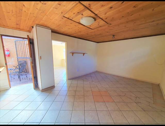 7 BEDROOM HOUSE FOR SALE IN GOODWOOD ESTATE